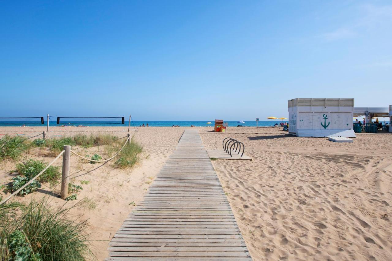 Apartamentos Balisse Castelldefels Ngoại thất bức ảnh