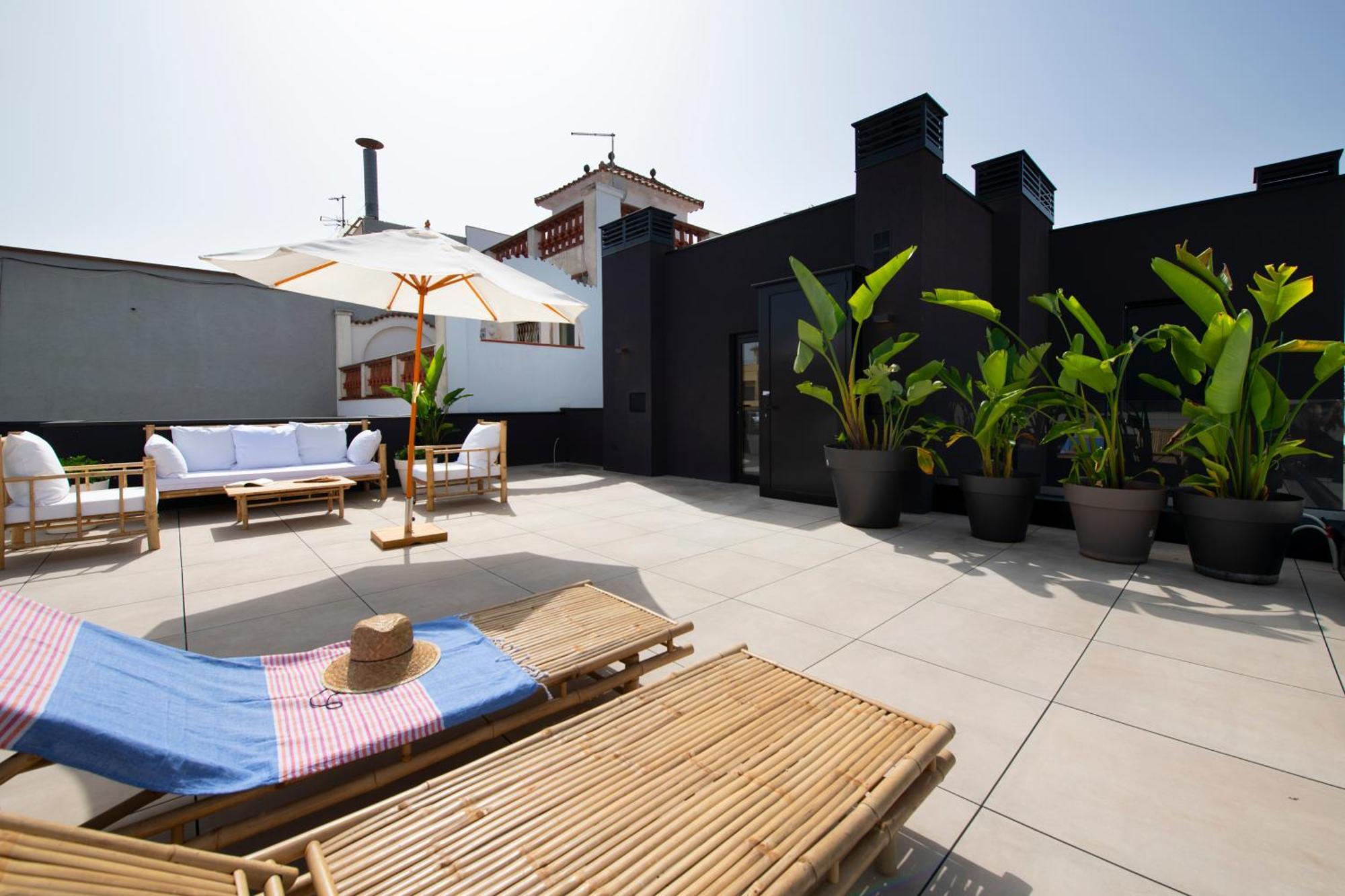 Apartamentos Balisse Castelldefels Ngoại thất bức ảnh