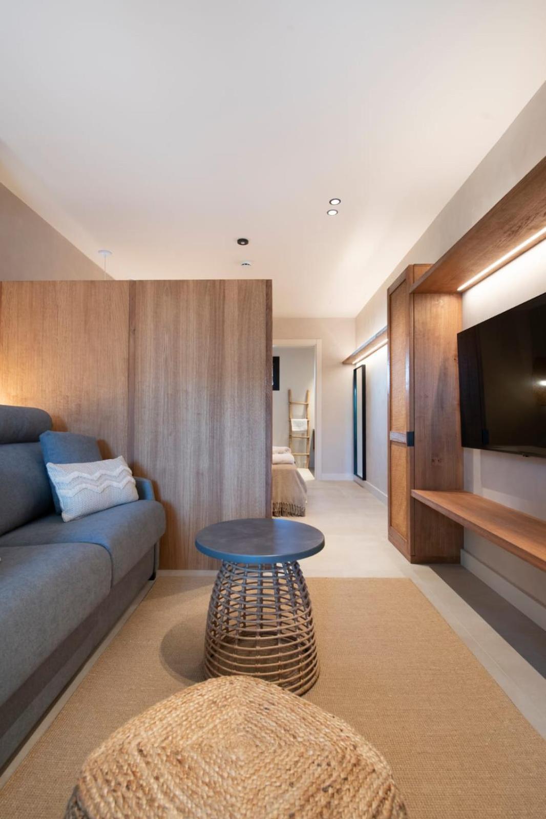 Apartamentos Balisse Castelldefels Ngoại thất bức ảnh
