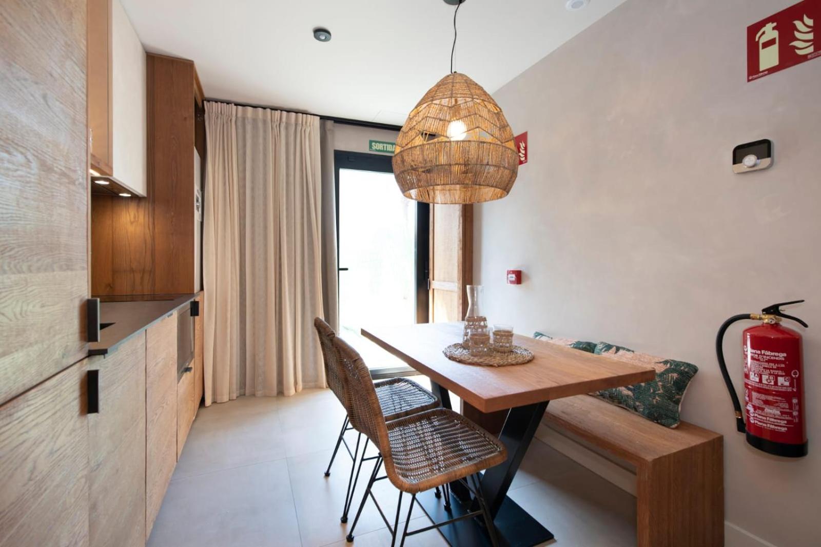 Apartamentos Balisse Castelldefels Ngoại thất bức ảnh